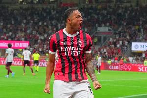 斯基拉：奥卡福转会利兹联进最后阶段，转会费2000万欧&amp;年薪240万