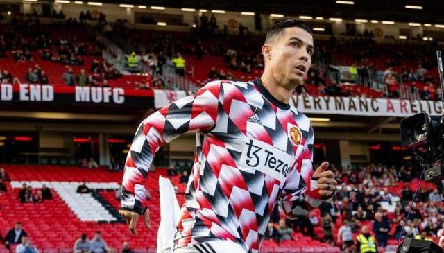 V站体育资讯-英媒：C罗提前离场太自私，曼联可以下决心放弃他了